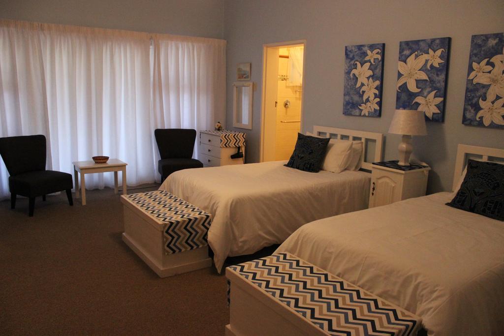 Smuts Ave. Guest Rooms 허머너스 외부 사진